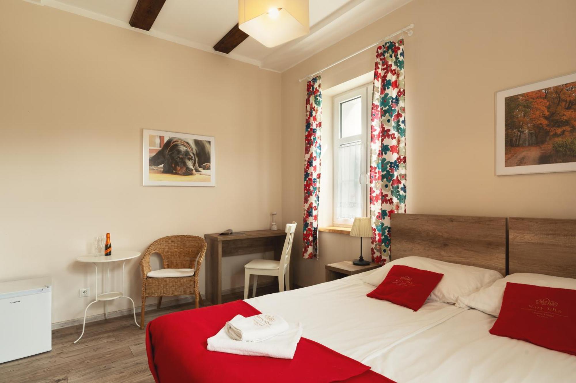 Hotel Stary Mlyn Strzeszyn Lubowo  Camera foto